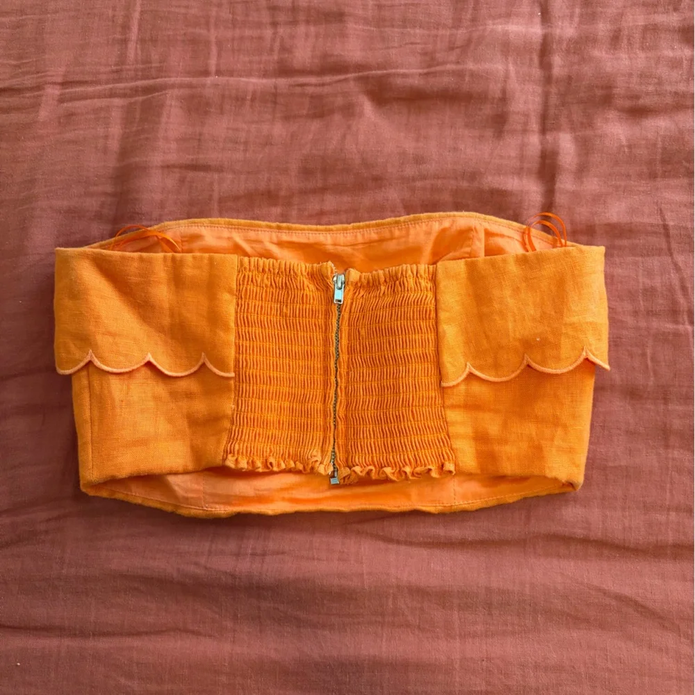 Reformation scalloped linen set